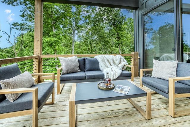 278 Oakwood Lane, Ellijay, GA 30540