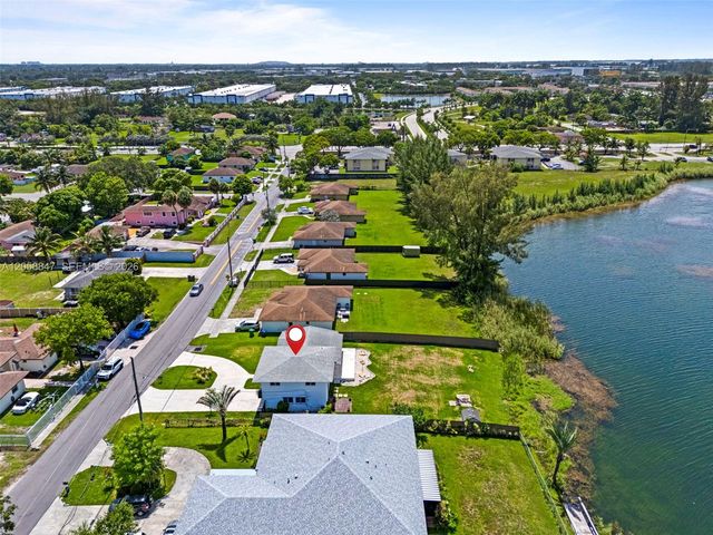 2045 NW 115th St, Miami, FL 33167