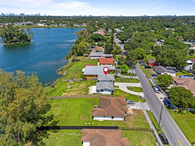2045 NW 115th St, Miami, FL 33167