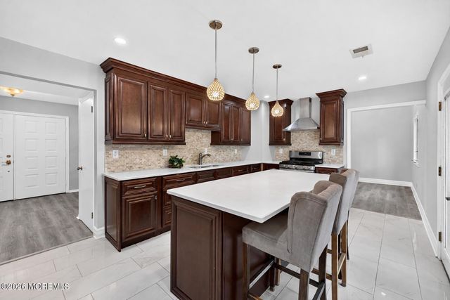 35 Patton Drive, Somerset, NJ 08873