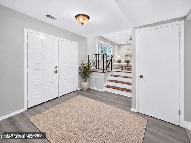 35 Patton Drive, Somerset, NJ 08873