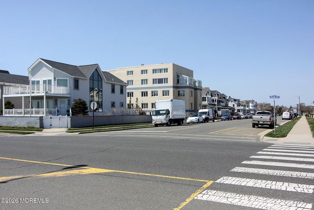 15 Garfield Avenue 102, Avon-by-the-sea, NJ 07717