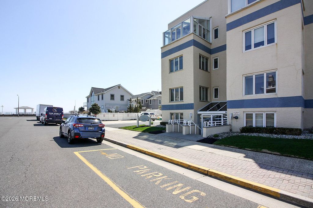 15 Garfield Avenue 102, Avon-by-the-sea, NJ 07717