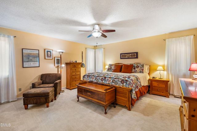 206 Lisa Drive, Carrboro, NC 27510