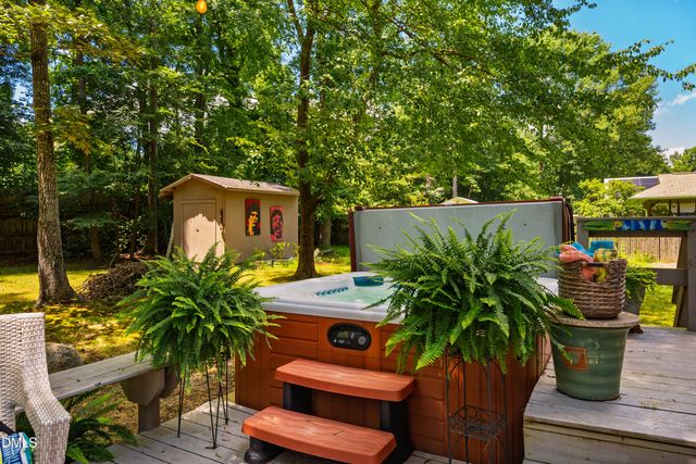 206 Lisa Drive, Carrboro, NC 27510