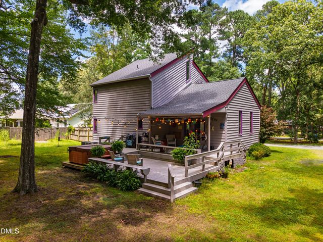 206 Lisa Drive, Carrboro, NC 27510