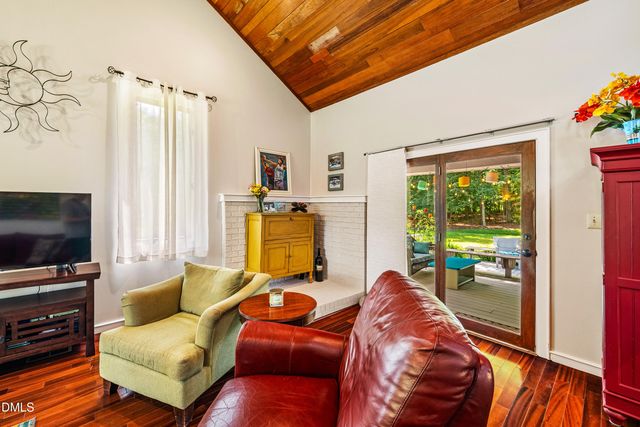 206 Lisa Drive, Carrboro, NC 27510