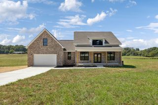 47 Long Branch Rd, Lawrenceburg, TN 38464