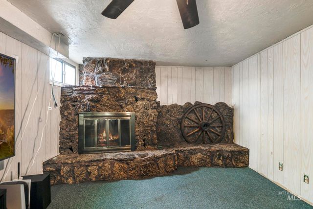 305 Borah Avenue, Twin Falls, ID 83301