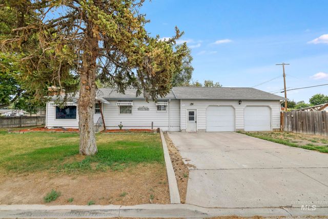 305 Borah Avenue, Twin Falls, ID 83301