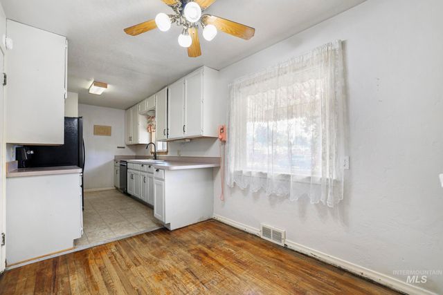 305 Borah Avenue, Twin Falls, ID 83301