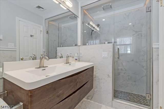 131 Ridge Rd, Watchung Boro, NJ 07069