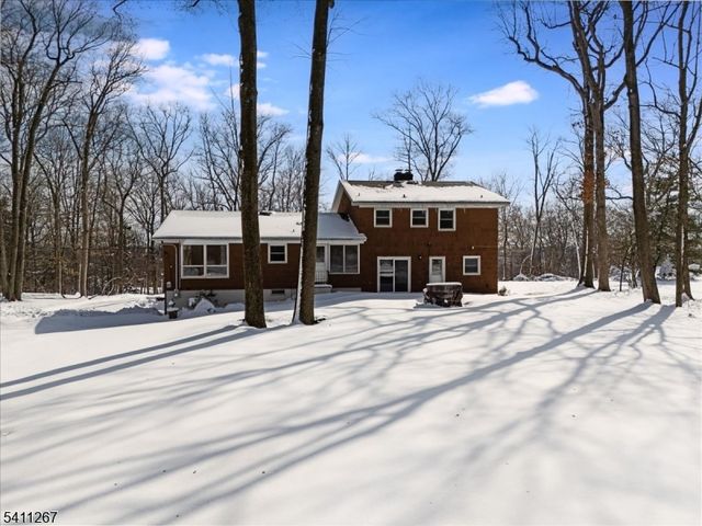 131 Ridge Rd, Watchung Boro, NJ 07069