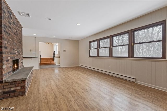 131 Ridge Rd, Watchung Boro, NJ 07069