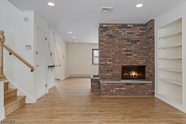 131 Ridge Rd, Watchung Boro, NJ 07069