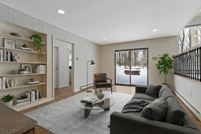 131 Ridge Rd, Watchung Boro, NJ 07069