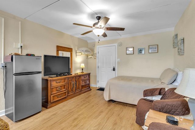 200 E Beach Boulevard 224, Gulf Shores, AL 36542