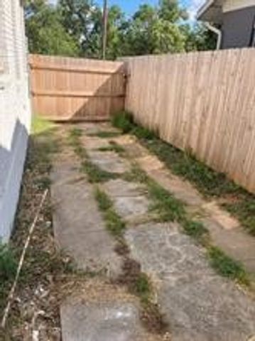 1727 Marburg Street, Dallas, TX 75215