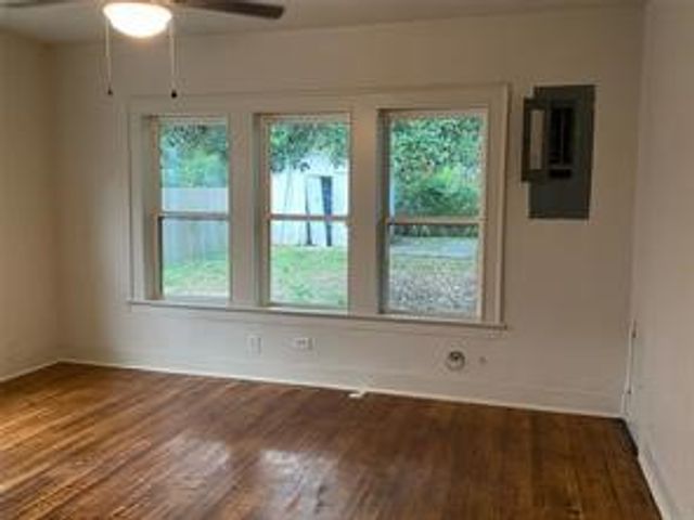 1727 Marburg Street, Dallas, TX 75215