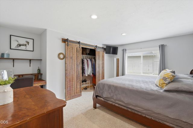 15965 Parkway Drive, La Pine, OR 97739