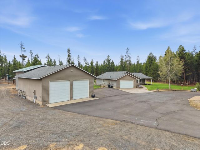 15965 Parkway Drive, La Pine, OR 97739