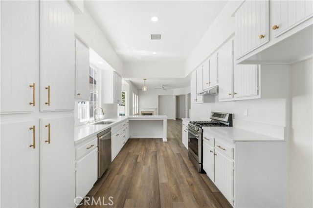 66 Turnbury, Irvine, CA 92620