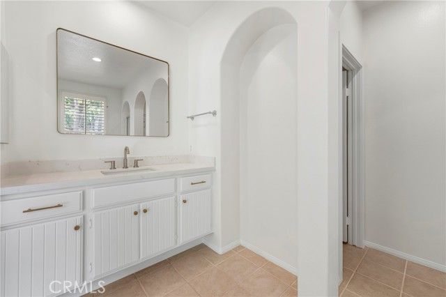 66 Turnbury, Irvine, CA 92620