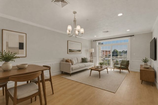 320 Middlesex Ave A203, Medford, MA 02155