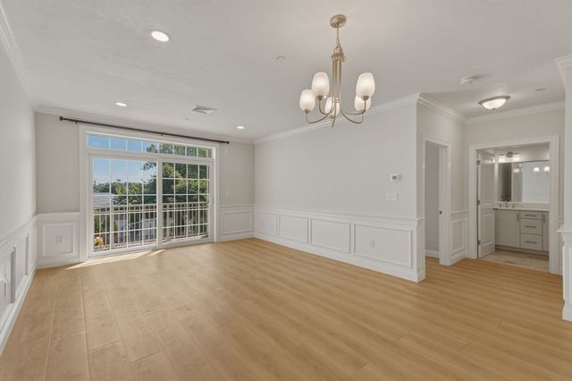 320 Middlesex Ave A203, Medford, MA 02155