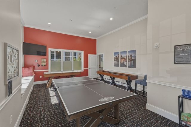 320 Middlesex Ave A203, Medford, MA 02155