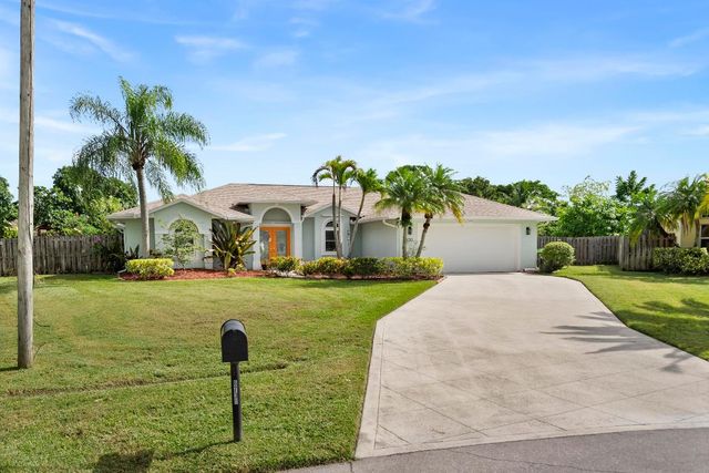6730 NW Rasp Court, Port St. Lucie, Port St Lucie, FL 34983