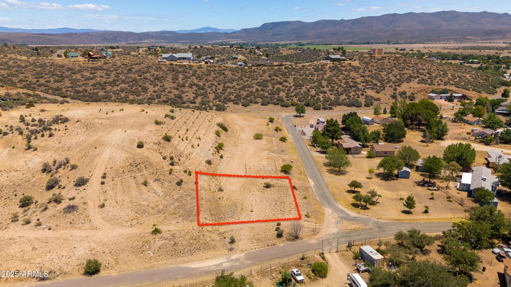 18108 W RICH HILL Road 227, Kirkland, AZ 86332 — exterior