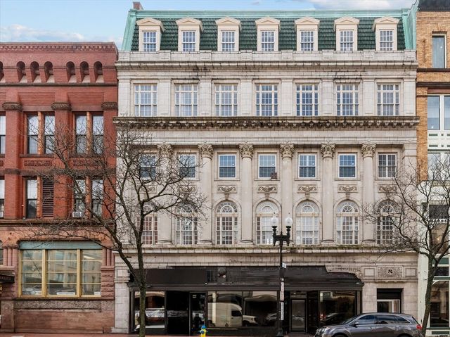 280 Essex Street 303, Lawrence, MA 01840