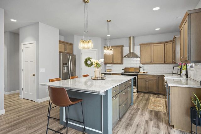 1198 Gracing Oaks Lane, Sun Prairie, WI 53590