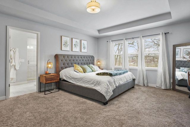 1198 Gracing Oaks Lane, Sun Prairie, WI 53590