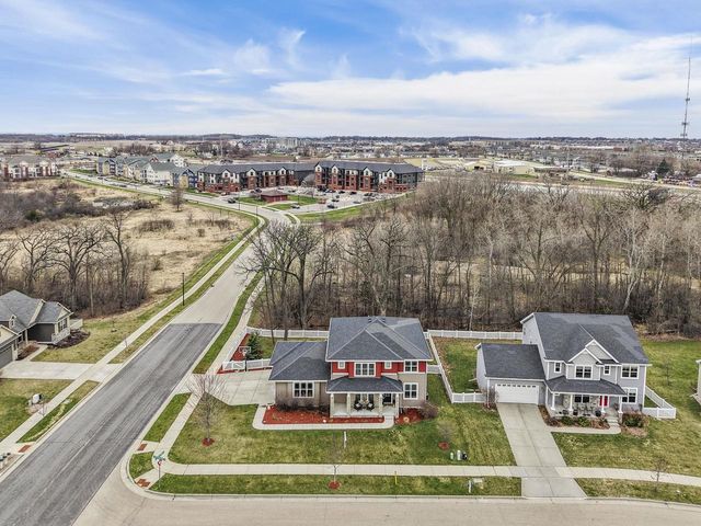 1198 Gracing Oaks Lane, Sun Prairie, WI 53590