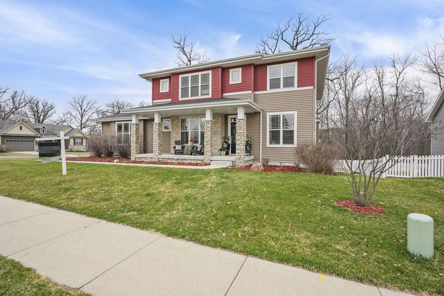 1198 Gracing Oaks Lane, Sun Prairie, WI 53590