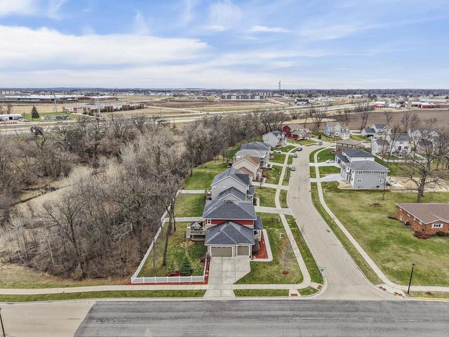 1198 Gracing Oaks Lane, Sun Prairie, WI 53590