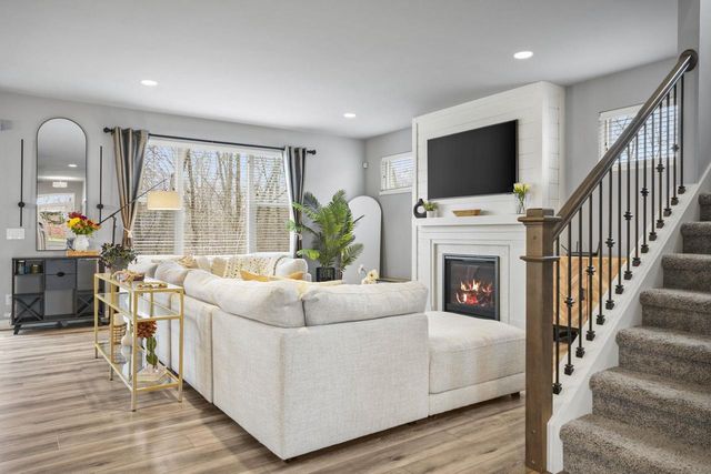 1198 Gracing Oaks Lane, Sun Prairie, WI 53590