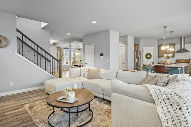 1198 Gracing Oaks Lane, Sun Prairie, WI 53590