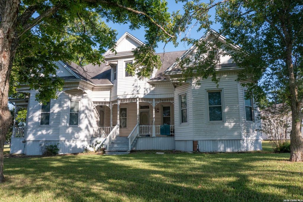 305 State Hwy 72 W, Nordheim, TX 78141