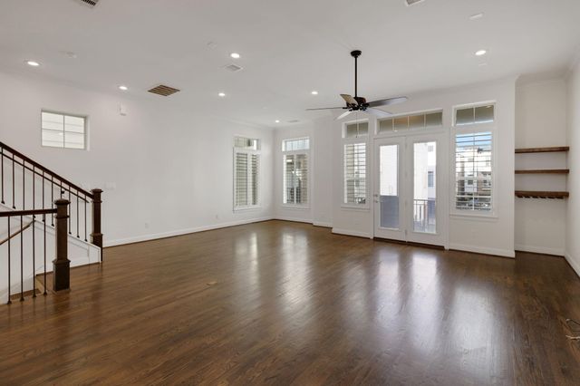 1030 W 26th Street C, Houston, TX 77008