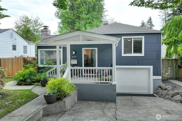 8451 35th Avenue SW, Seattle, WA 98126
