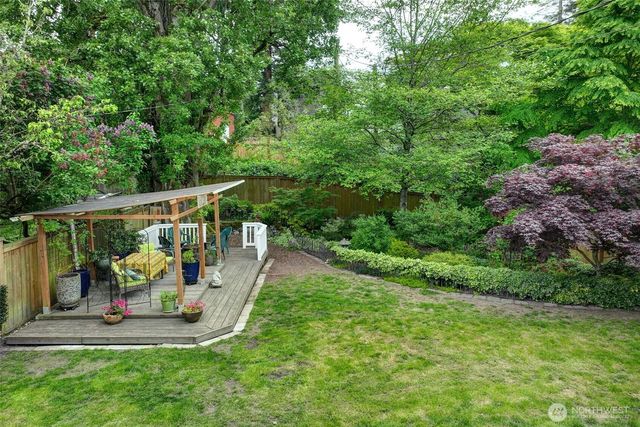 8451 35th Avenue SW, Seattle, WA 98126