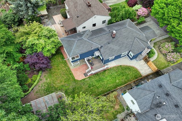 8451 35th Avenue SW, Seattle, WA 98126