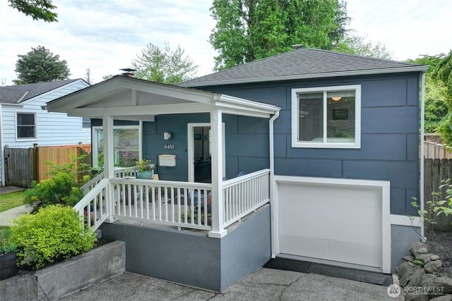 8451 35th Avenue SW, Seattle, WA 98126