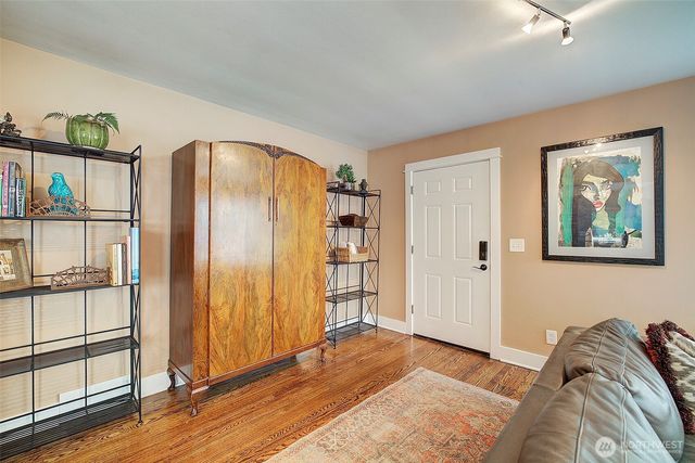 8451 35th Avenue SW, Seattle, WA 98126