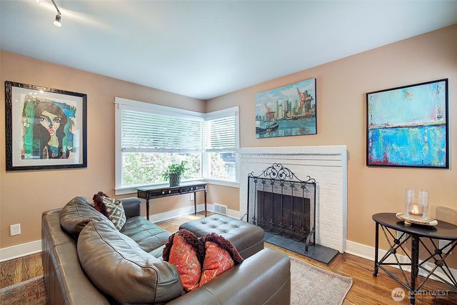 8451 35th Avenue SW, Seattle, WA 98126
