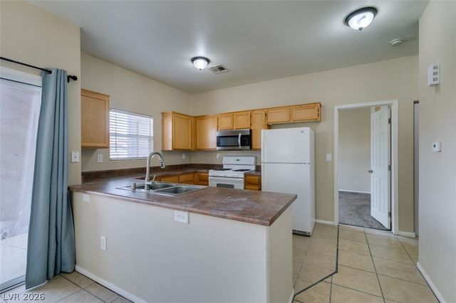 3812 Ormond Beach Street 201, Las Vegas, NV 89129