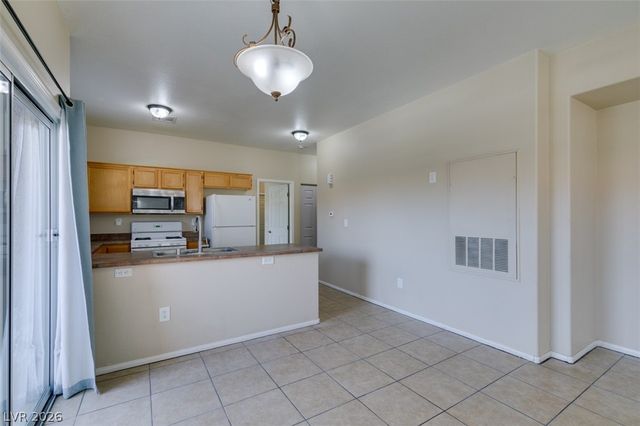 3812 Ormond Beach Street 201, Las Vegas, NV 89129